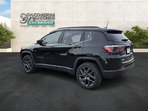New 2026 Jeep Compass Latitude AWD/4WD image 3