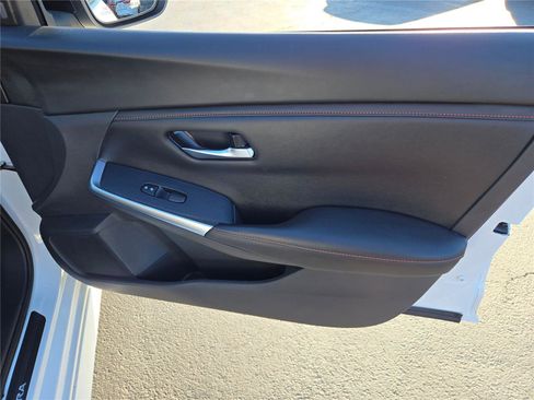 Used 2024 Nissan Sentra SR image 6