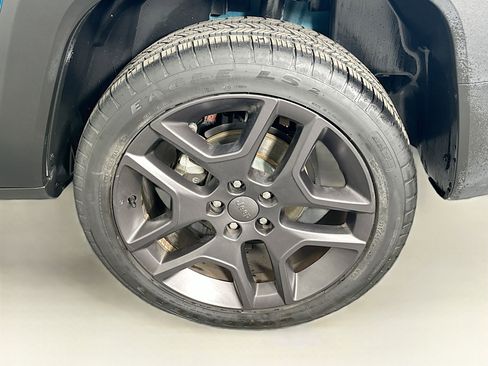 Used 2021 Jeep Renegade Latitude image 11