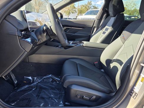 New 2026 BMW 530i xDrive w/ M Sport Package image 10