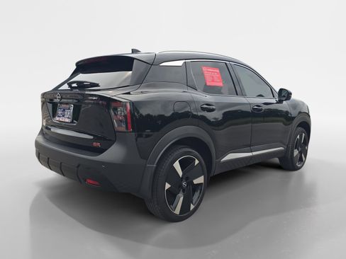 Certified 2025 Nissan Kicks SR FWD image 6