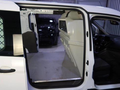 Used 2022 Ford Transit Connect XL FWD image 15