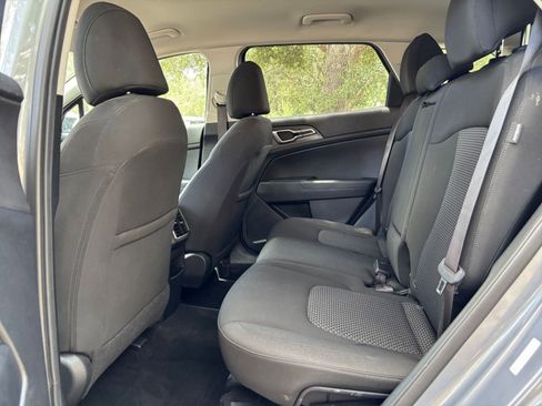 Used 2025 Kia Sportage LX FWD image 42