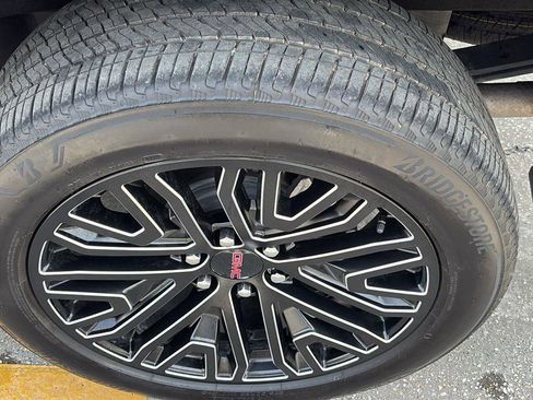 Certified 2024 GMC Sierra 1500 Denali w/ Technology Package image 12