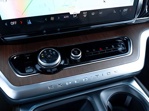 New 2025 Ford Expedition King Ranch AWD/4WD image 20