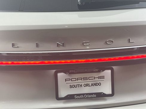 Used 2021 Lincoln Nautilus Reserve FWD image 34