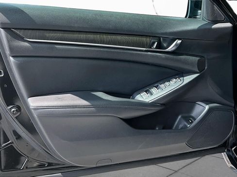 Used 2020 Honda Accord EX image 22