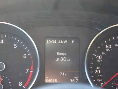 Used 2017 Volkswagen Jetta GLI FWD image 15