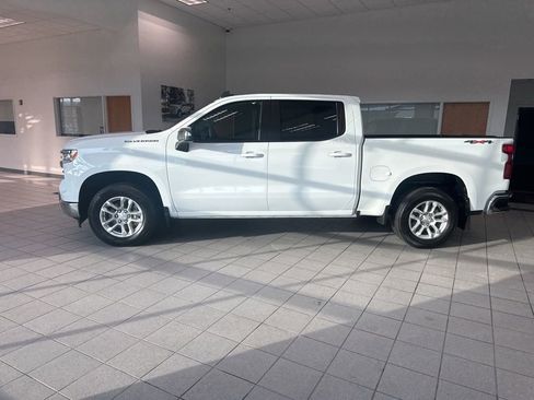 Used 2024 Chevrolet Silverado 1500 LT image 9