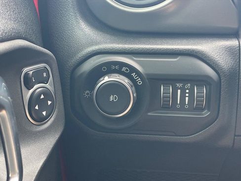 Used 2021 Jeep Wrangler Unlimited Sport AWD/4WD image 19