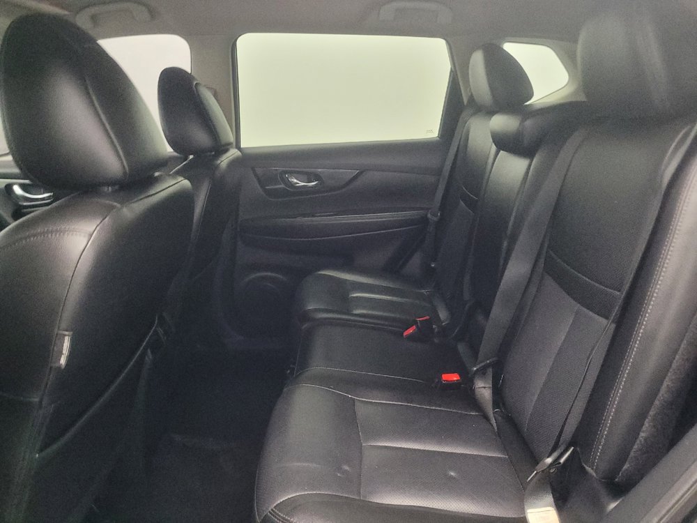 Used 2019 Nissan Rogue SL FWD image 18