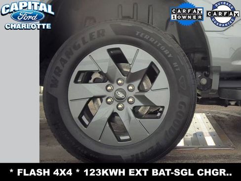 Used 2025 Ford F150 Lightning Flash image 11