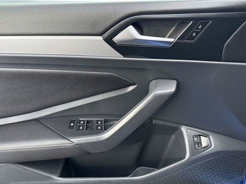 Used 2023 Volkswagen Jetta Sport image 16