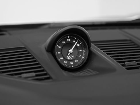 Certified 2024 Porsche 911 Carrera GTS RWD image 46