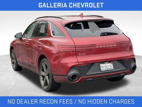 Used 2023 Genesis GV70 2.5T w/ Sport Prestige Package AWD/4WD image 3