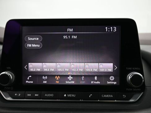 Used 2021 Nissan Rogue S image 15