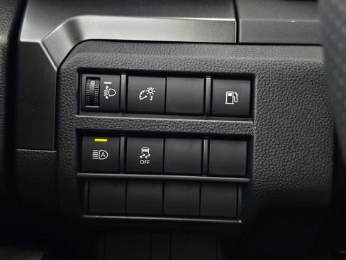 Certified 2025 Toyota 4Runner SR5 image 27