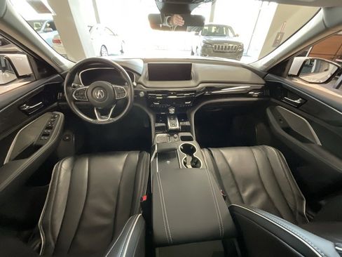 Used 2023 Acura MDX SH-AWD w/ Advance Package image 9