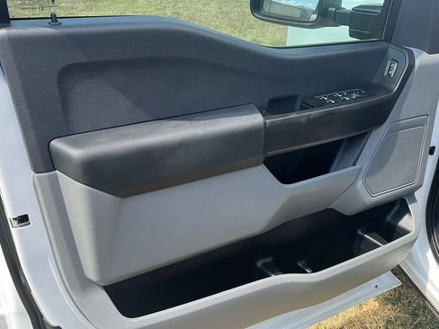 Used 2023 Ford F250 XL w/ XL Chrome Package RWD image 10