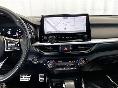 Used 2023 Kia Forte GT-Line w/ GT-Line Premium Package image 5