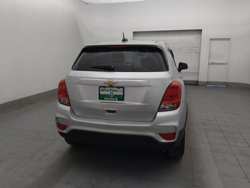 Used 2020 Chevrolet Trax LS w/ Tint and Cruise Package FWD image 7