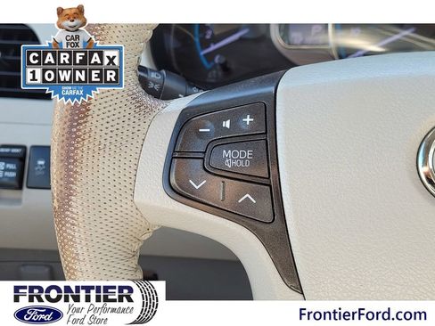 Used 2011 Toyota Sienna XLE image 17