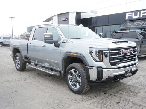 Used 2026 GMC Sierra 3500 SLT w/ SLT Premium Package image 2