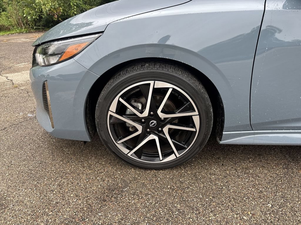 Certified 2024 Nissan Sentra SR w/ SR Premium Package FWD image 16