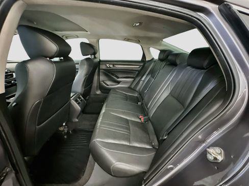 Used 2019 Honda Accord Touring image 30