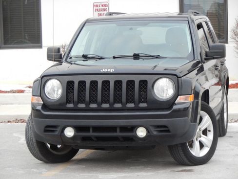 Used 2013 Jeep Patriot Latitude image 3