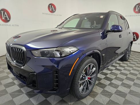 New 2026 BMW X5 xDrive40i w/ M Sport Package AWD/4WD image 5