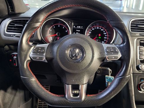 Used 2013 Volkswagen GTI Driver's Edition image 23