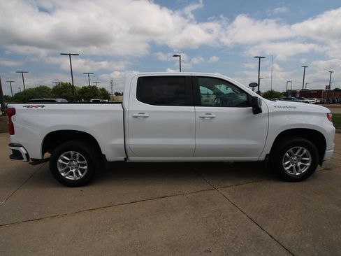 Used 2026 Chevrolet Silverado 1500 RST AWD/4WD image 4