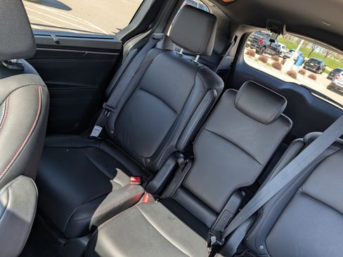 Used 2025 Honda Odyssey Sport-L image 12