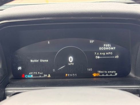 Used 2023 Lincoln Nautilus Reserve w/ Equipment Group 202A image 12