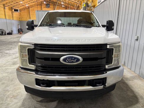 Used 2019 Ford F250 XL w/ Power Equipment Group AWD/4WD image 7