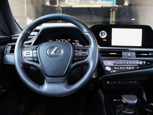 Used 2024 Lexus ES 350 w/ Premium Package FWD image 30