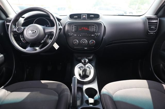 Used 2016 Kia Soul FWD image 24
