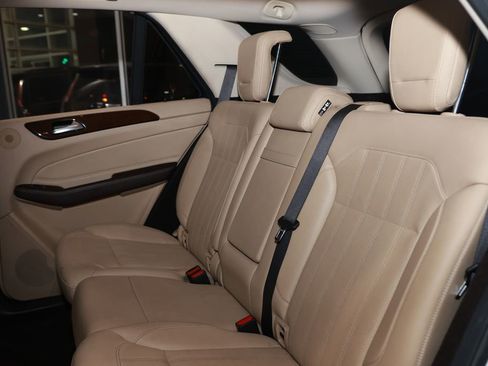 Used 2018 Mercedes-Benz GLE 350 w/ Premium 1 Package image 12