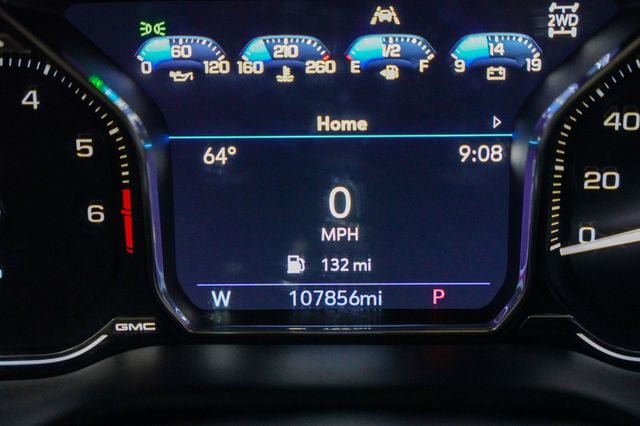 Used 2021 GMC Yukon Denali w/ Denali Premium Package AWD/4WD image 5