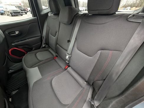 Used 2016 Jeep Renegade Trailhawk AWD/4WD image 18