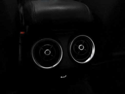 Used 2017 Alfa Romeo Giulia Sprint w/ Cold Weather Package image 36