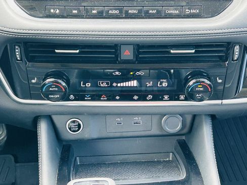 Used 2023 Nissan Rogue SL w/ SL Premium Package AWD/4WD image 25