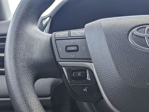 Used 2025 Toyota Camry LE FWD image 23