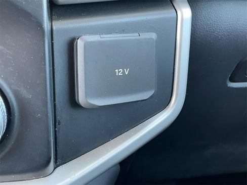 Certified 2024 Ford Expedition XLT image 41