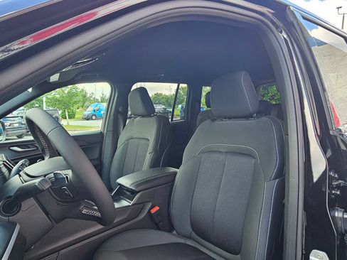 Used 2025 Jeep Grand Cherokee Laredo w/ Trailer Tow Package RWD image 22