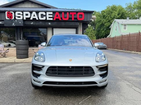 Used 2017 Porsche Macan GTS AWD/4WD image 3