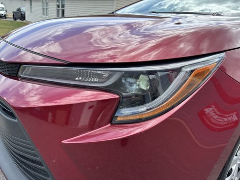 Used 2024 Toyota Corolla LE FWD image 10