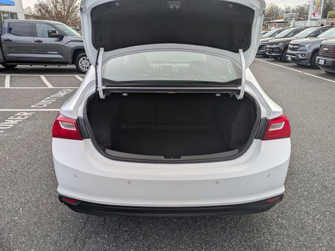 Used 2024 Chevrolet Malibu LT image 23
