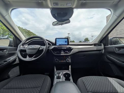 Used 2025 Ford Escape Active AWD/4WD image 25